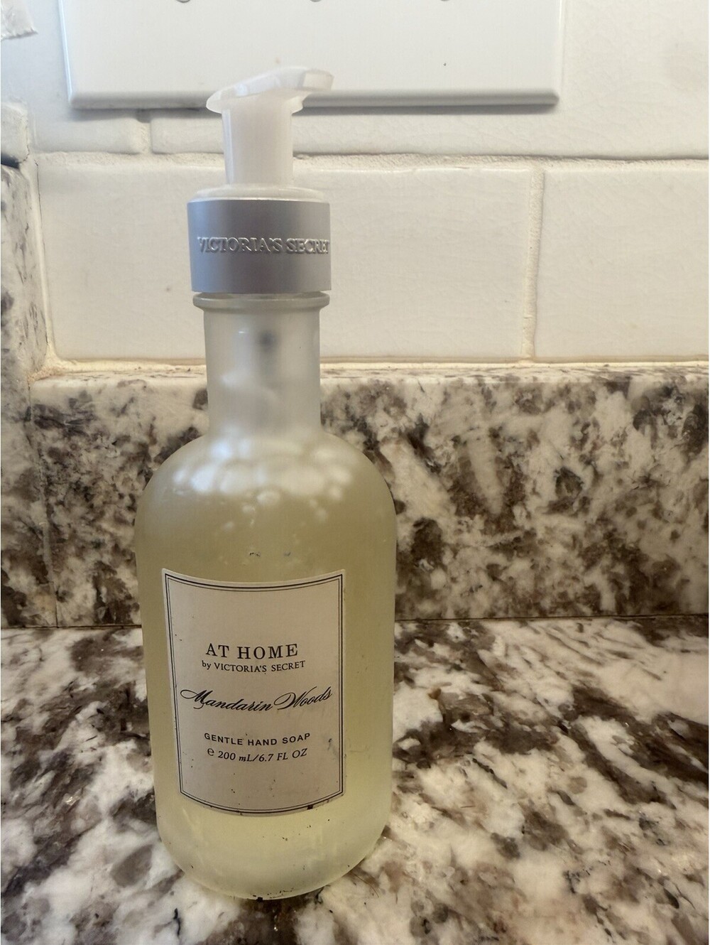 VICTORIAS SECRET AT HOME CANDLE HAND Soap Mandarin Woods